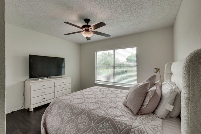 2107 Clearwater Trail, Carrollton, TX 75010