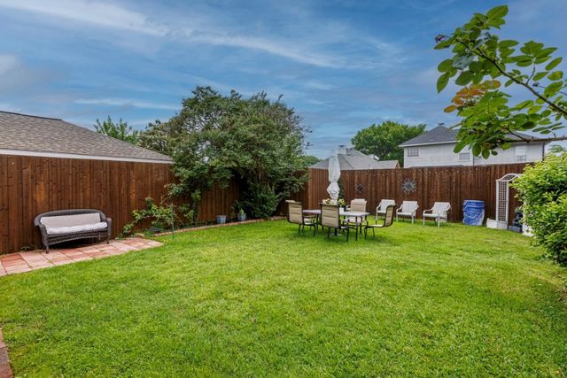 2107 Clearwater Trail, Carrollton, TX 75010