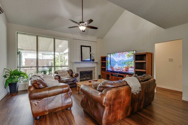 2107 Clearwater Trail, Carrollton, TX 75010