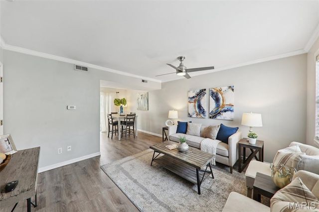8854 Flamingo Court, St Louis, MO 63144