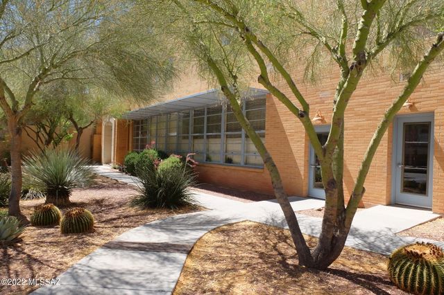 420 S 6th Ave Apt 201, Tucson, AZ 85701