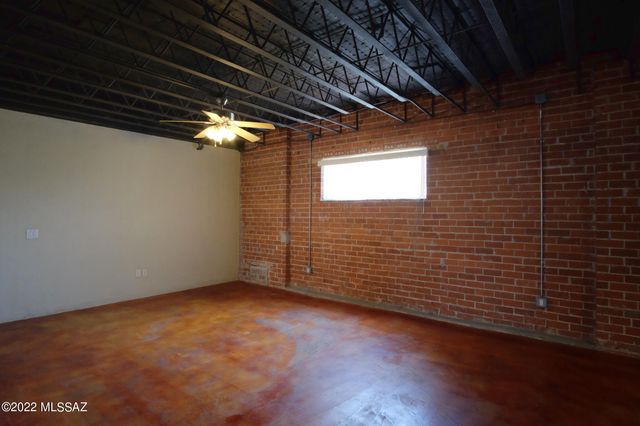 420 S 6th Ave Apt 201, Tucson, AZ 85701