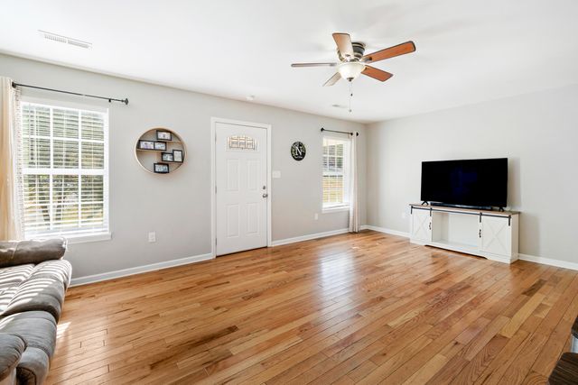 1009 White Oak Road NW, Cleveland, TN 37312