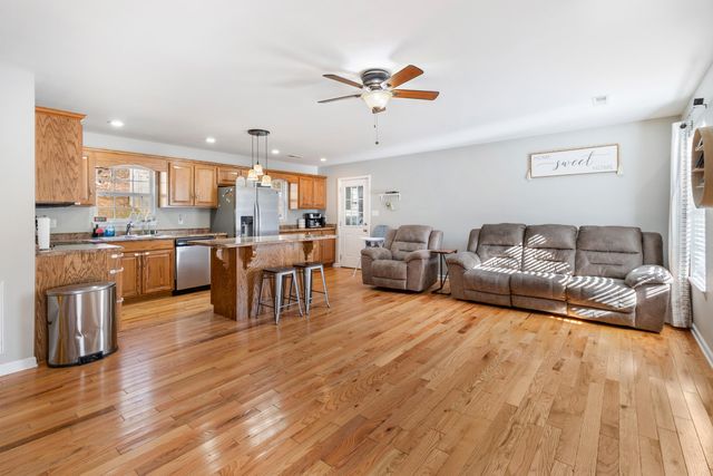 1009 White Oak Road NW, Cleveland, TN 37312