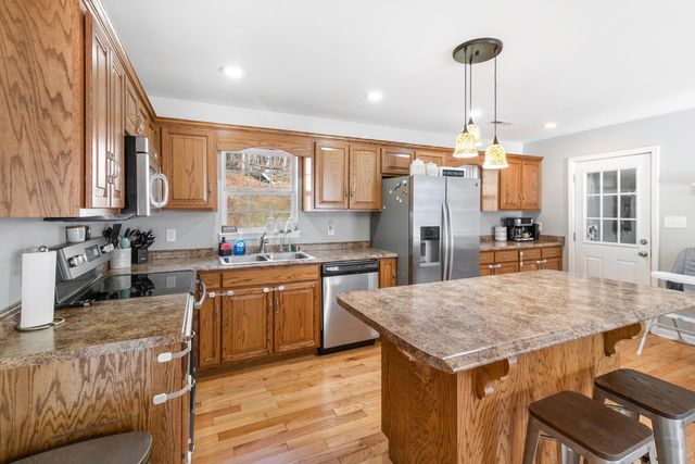 1009 White Oak Road NW, Cleveland, TN 37312