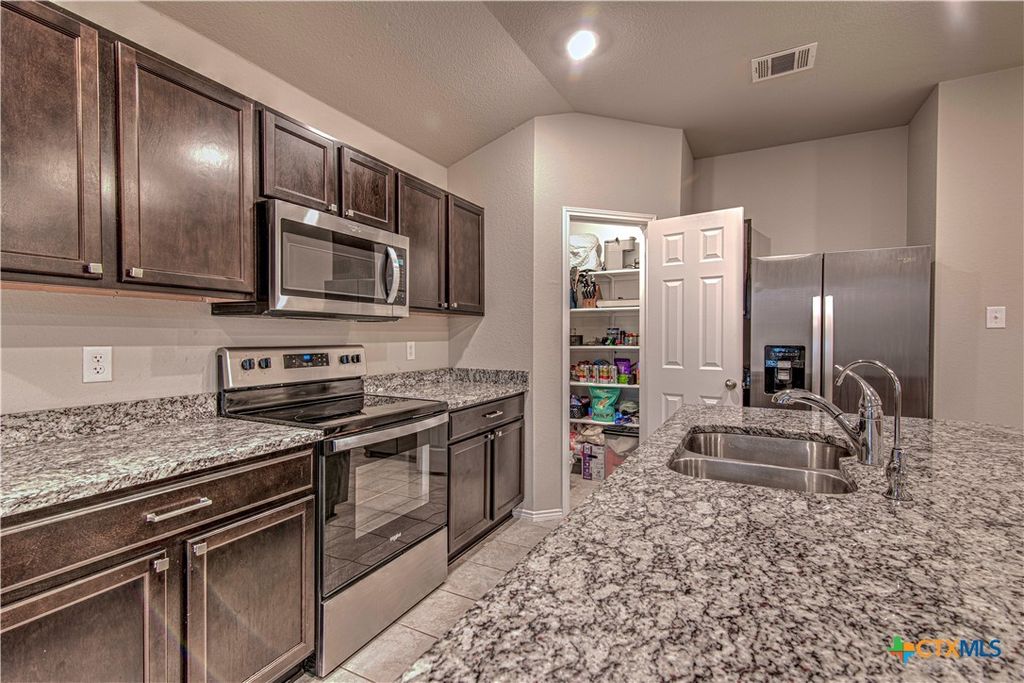 Image 13 of property listing at 5100 Brody Drive, Killeen, TX 76549