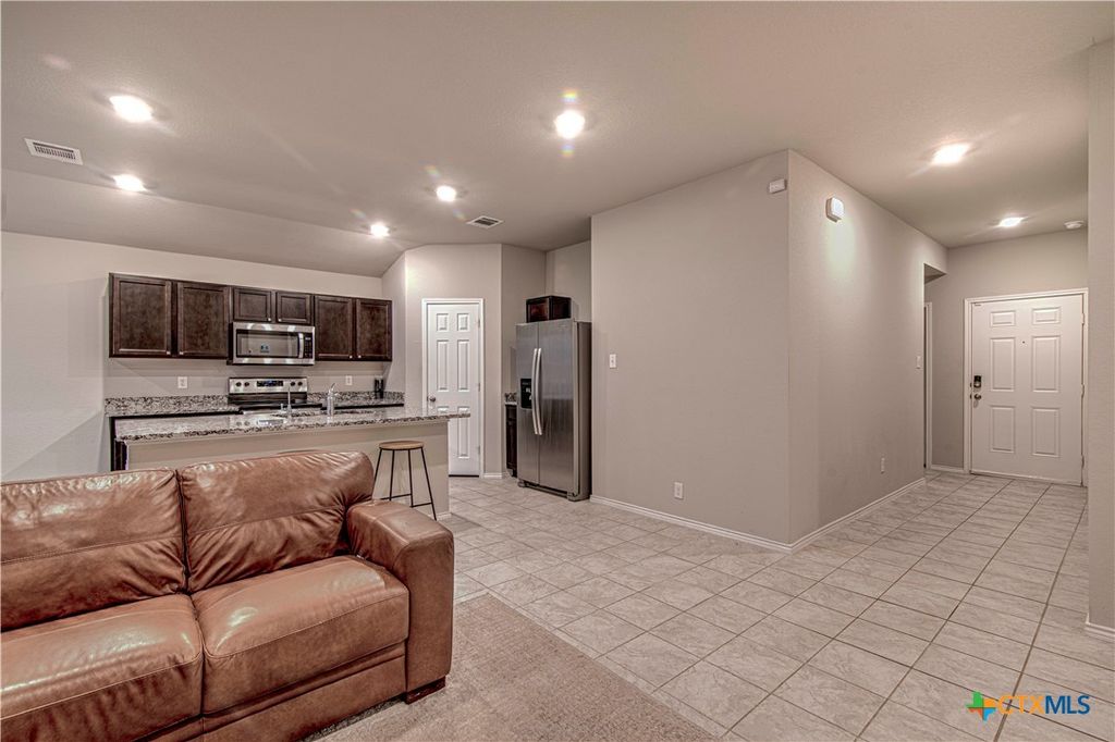 Image 8 of property listing at 5100 Brody Drive, Killeen, TX 76549