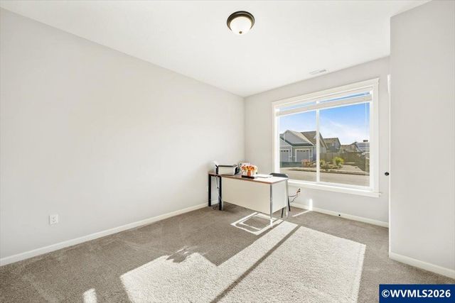 2105 NE Summit Dr, Albany, OR 97321