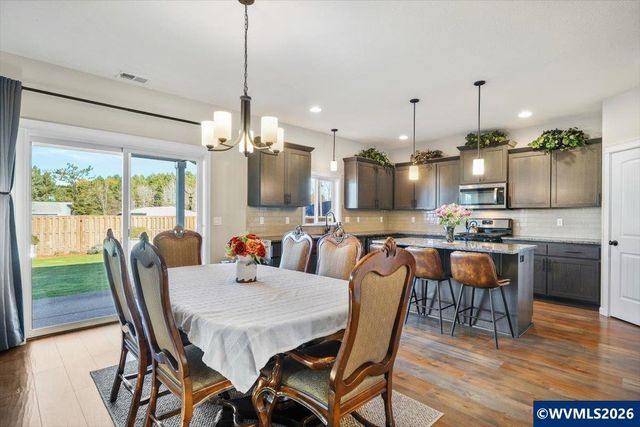 2105 NE Summit Dr, Albany, OR 97321