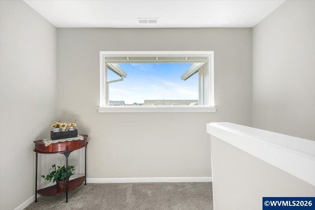 2105 NE Summit Dr, Albany, OR 97321