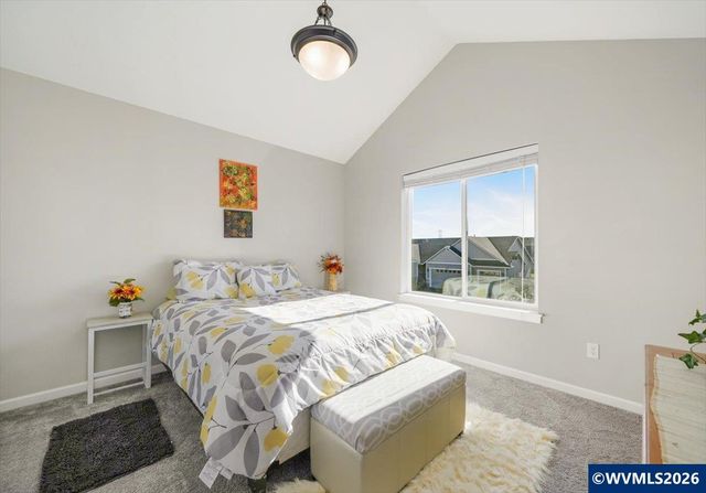 2105 NE Summit Dr, Albany, OR 97321