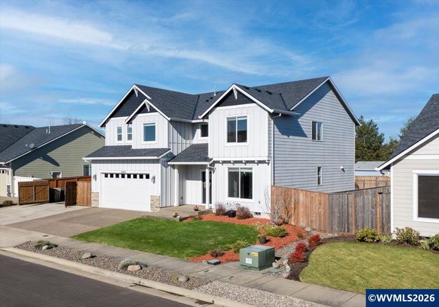 2105 NE Summit Dr, Albany, OR 97321