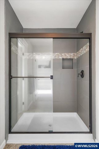 2105 NE Summit Dr, Albany, OR 97321