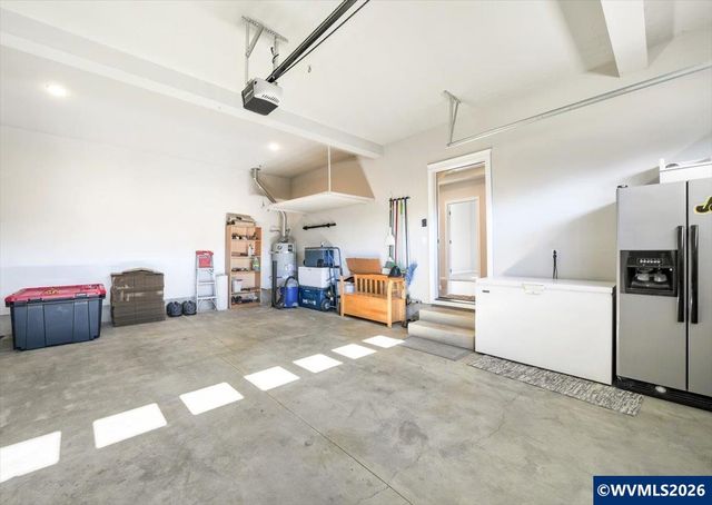 2105 NE Summit Dr, Albany, OR 97321