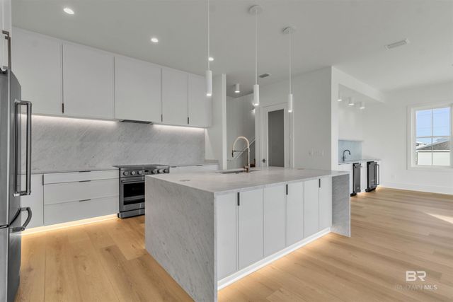 411 Beacon Lane, Gulf Shores, AL 36542