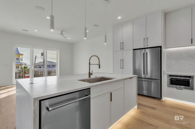 411 Beacon Lane, Gulf Shores, AL 36542