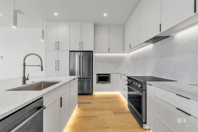 411 Beacon Lane, Gulf Shores, AL 36542