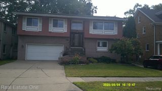 9531 W Outer Drive, Detroit, MI 48223