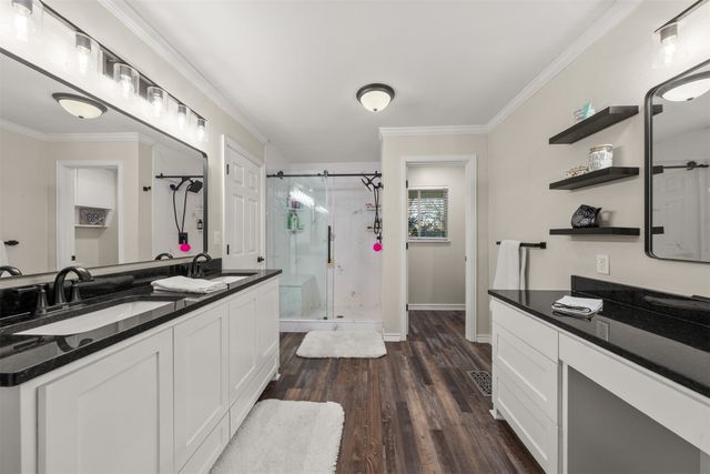 506 E Avenue G, Valley Mills, TX 76689