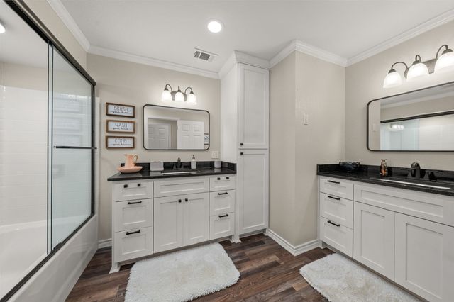 506 E Avenue G, Valley Mills, TX 76689