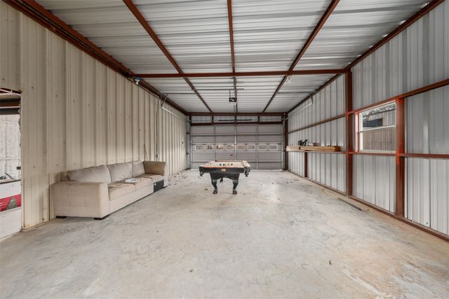 506 E Avenue G, Valley Mills, TX 76689