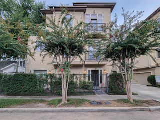 1742 Michigan Street F, Houston, TX 77006