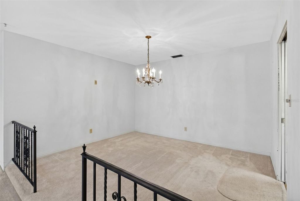 Image 14 of property listing at 13222 98TH AVENUE, Seminole, FL 33776