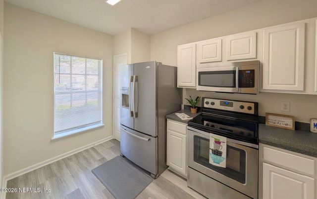 12311 KENSINGTON LAKES Drive 2102, Jacksonville, FL 32246