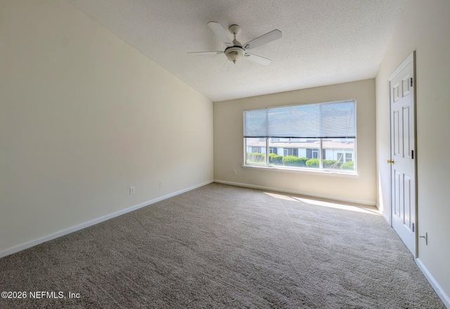 12311 KENSINGTON LAKES Drive 2102, Jacksonville, FL 32246