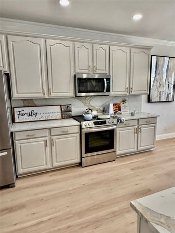 2208 Sheldon Drive, Mckinney, TX 75072