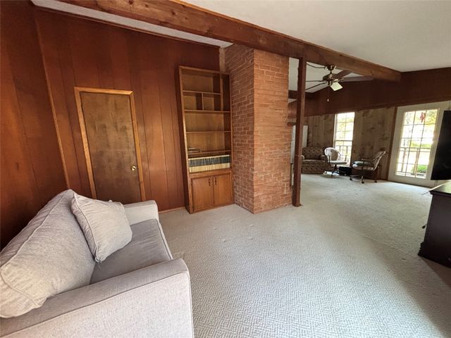 105 Still Harbor Circle, Tool, TX 75143