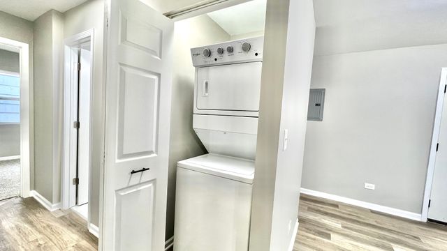 859 Foran Lane, Aurora, IL 60506