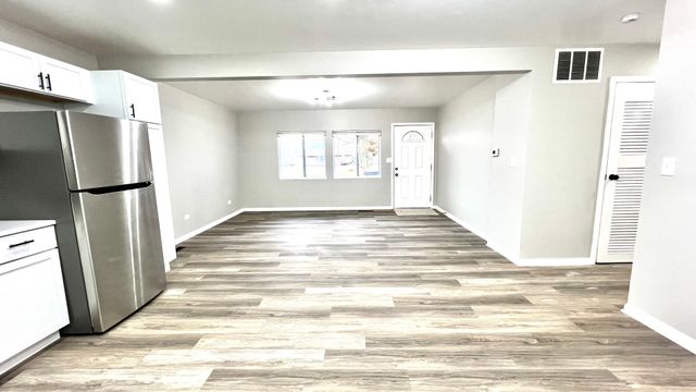 859 Foran Lane, Aurora, IL 60506