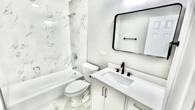 859 Foran Lane, Aurora, IL 60506