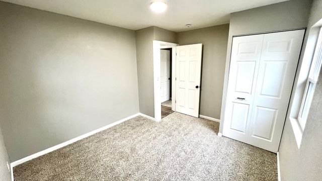 859 Foran Lane, Aurora, IL 60506