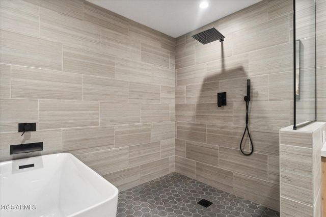 8882 N 82ND Lane, Scottsdale, AZ 85258