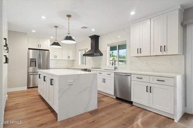 8882 N 82ND Lane, Scottsdale, AZ 85258