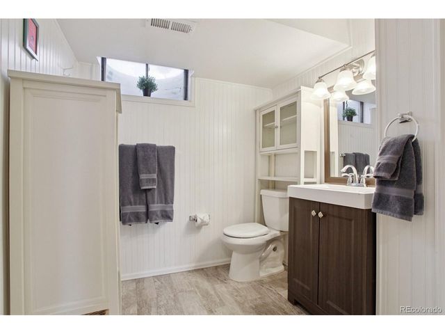 6266 S Valleyview St, Littleton, CO 80120