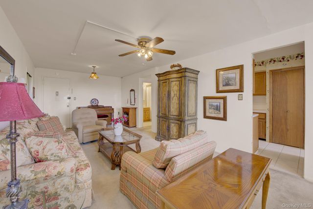 54-44 Little Neck Parkway 5U, Little Neck, NY 11362