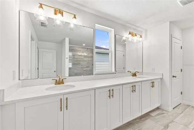 2251 DERWENT DRIVE, Davenport, FL 33896