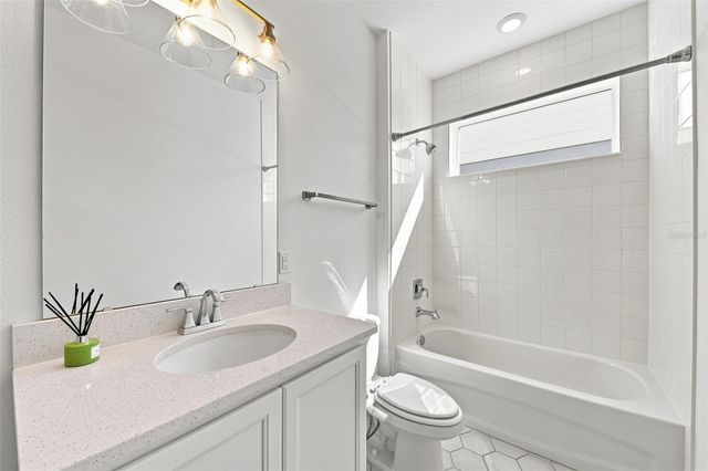 2251 DERWENT DRIVE, Davenport, FL 33896