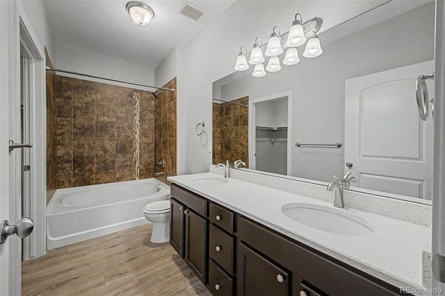 4865 Hahns Peak Drive 104, Loveland, CO 80538