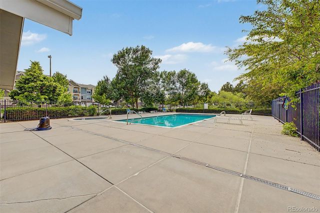 4865 Hahns Peak Drive 104, Loveland, CO 80538