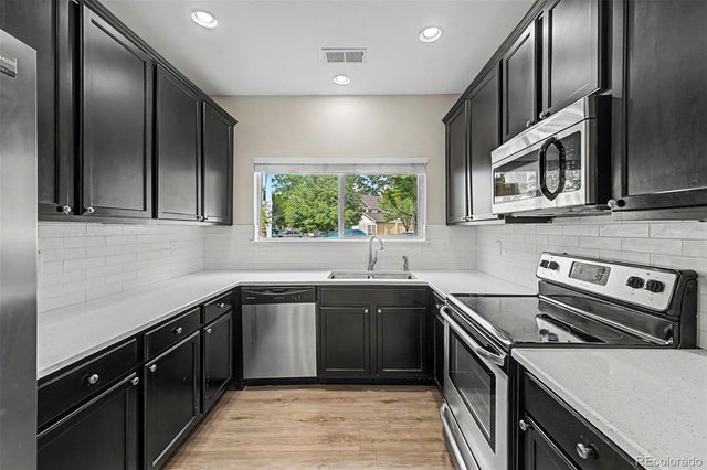 4865 Hahns Peak Drive 104, Loveland, CO 80538