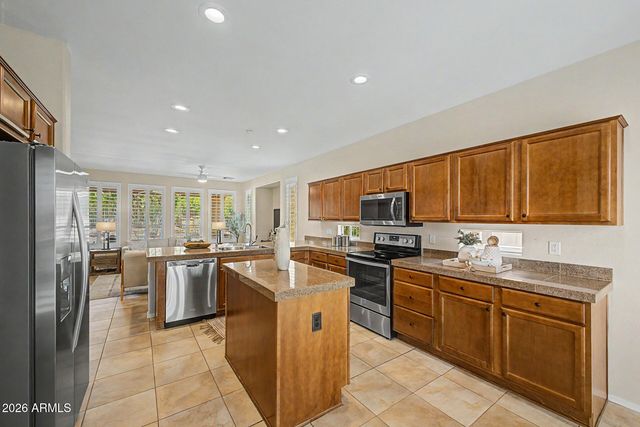 12376 W ROSEWOOD Lane, Peoria, AZ 85383