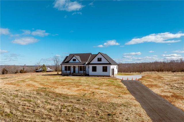 3639 Beasley School Road, Sandy Ridge, NC 27406