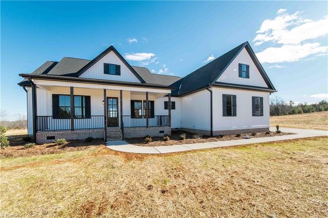 3639 Beasley School Road, Sandy Ridge, NC 27406