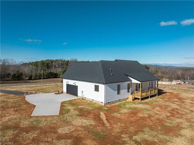 3639 Beasley School Road, Sandy Ridge, NC 27406