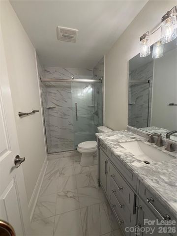 225 S Chase Street, Charlotte, NC 28207