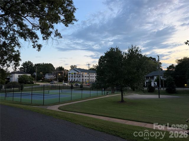225 S Chase Street, Charlotte, NC 28207
